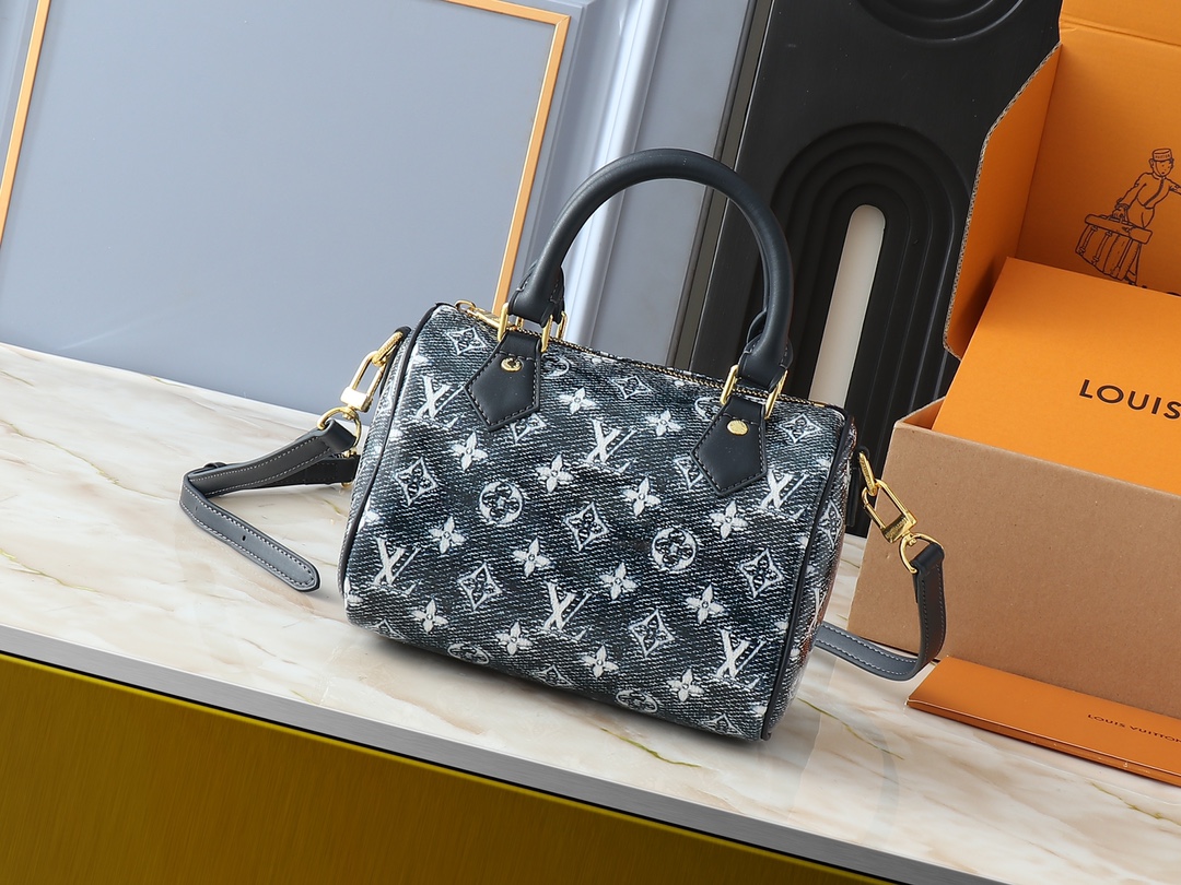 LV bag 58